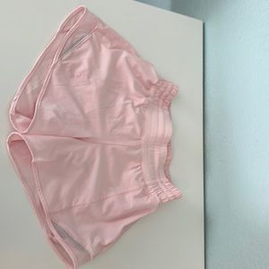 LULULEMON Strawberry Milkshake Hotty Hot Shorts 🍓